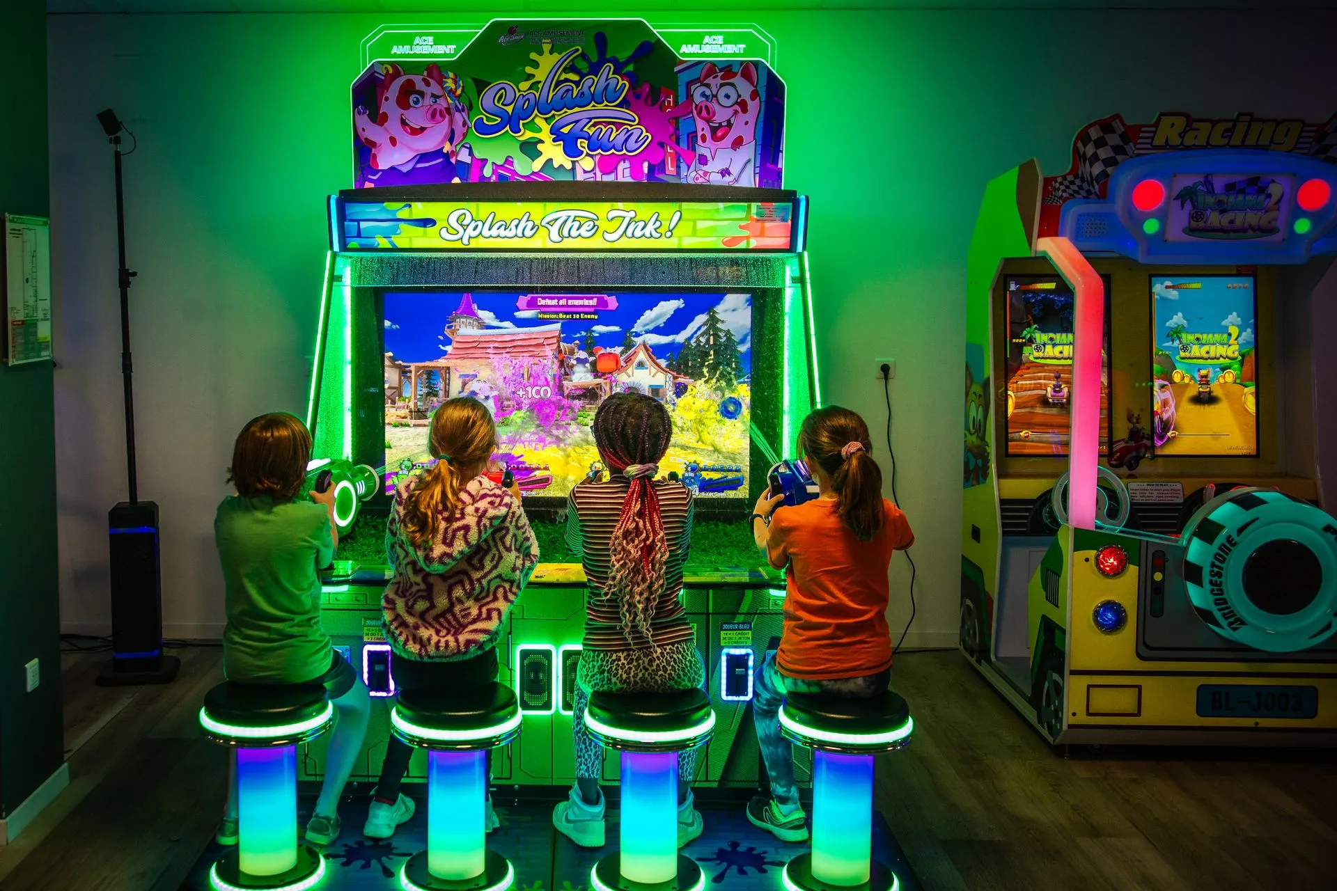 Salle de jeux d’arcade électrisante à Cessy